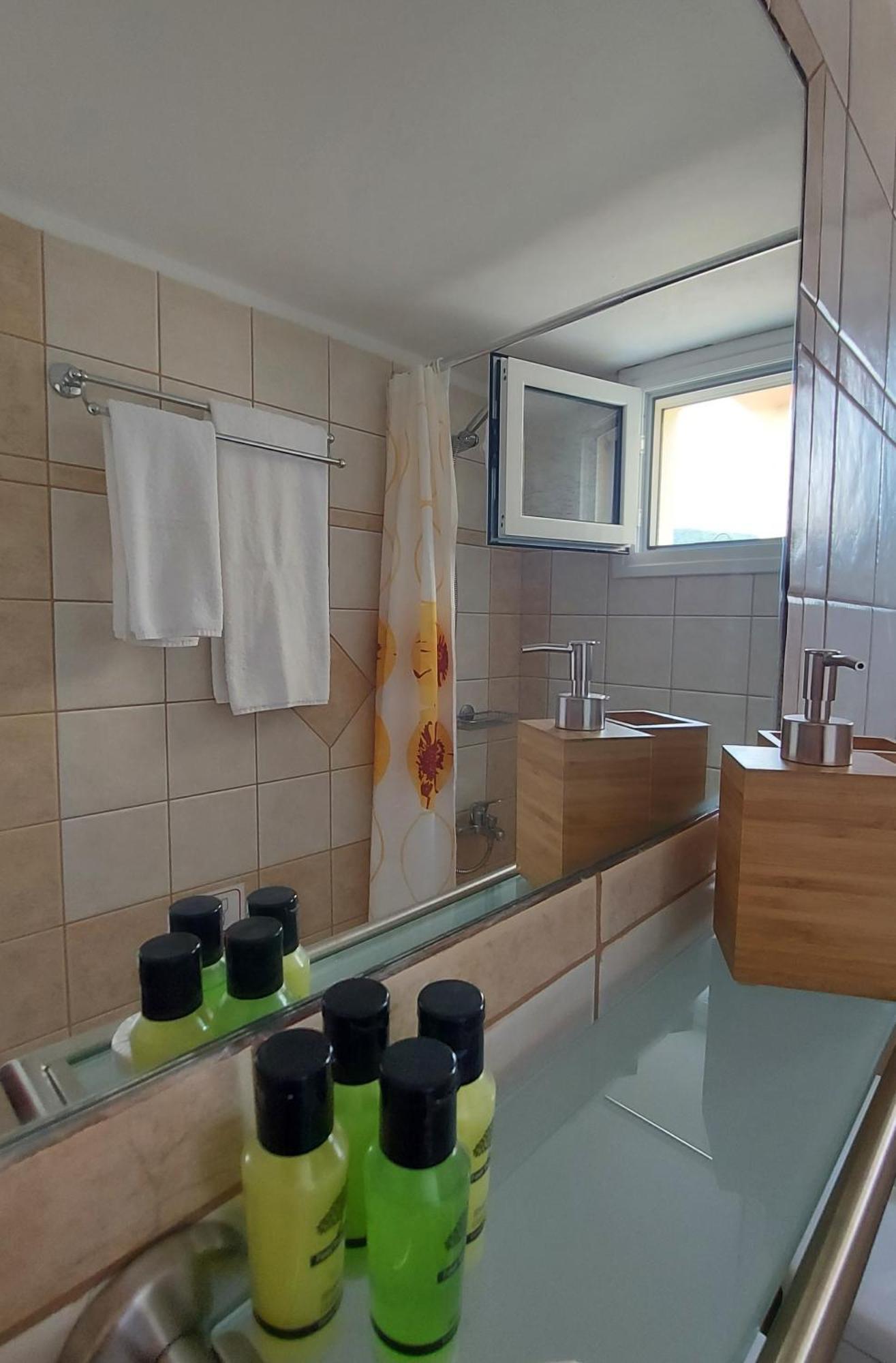 C-View Apartments Megalochori  Δωμάτιο φωτογραφία
